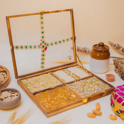 Wooden slab box of 4